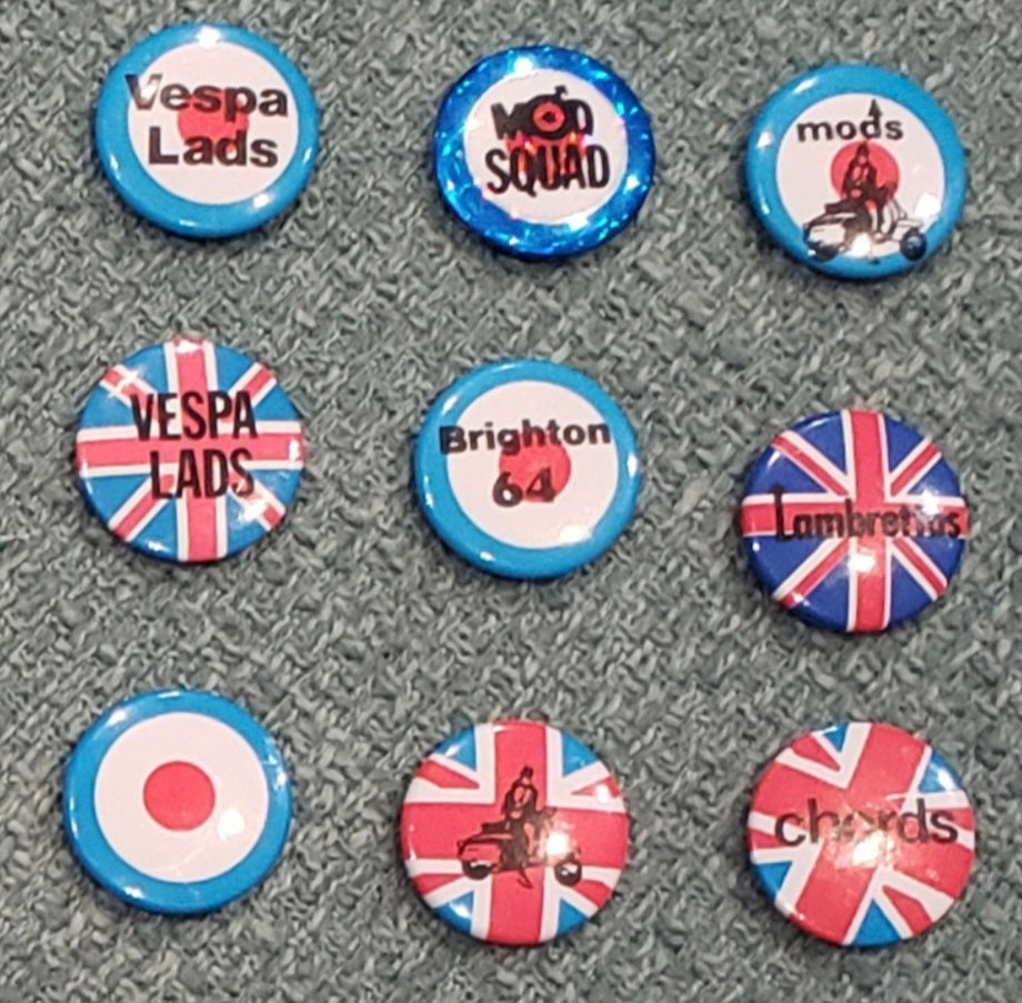 PINS/STICKERS/MISC - Vintage Mod Button Set (9)